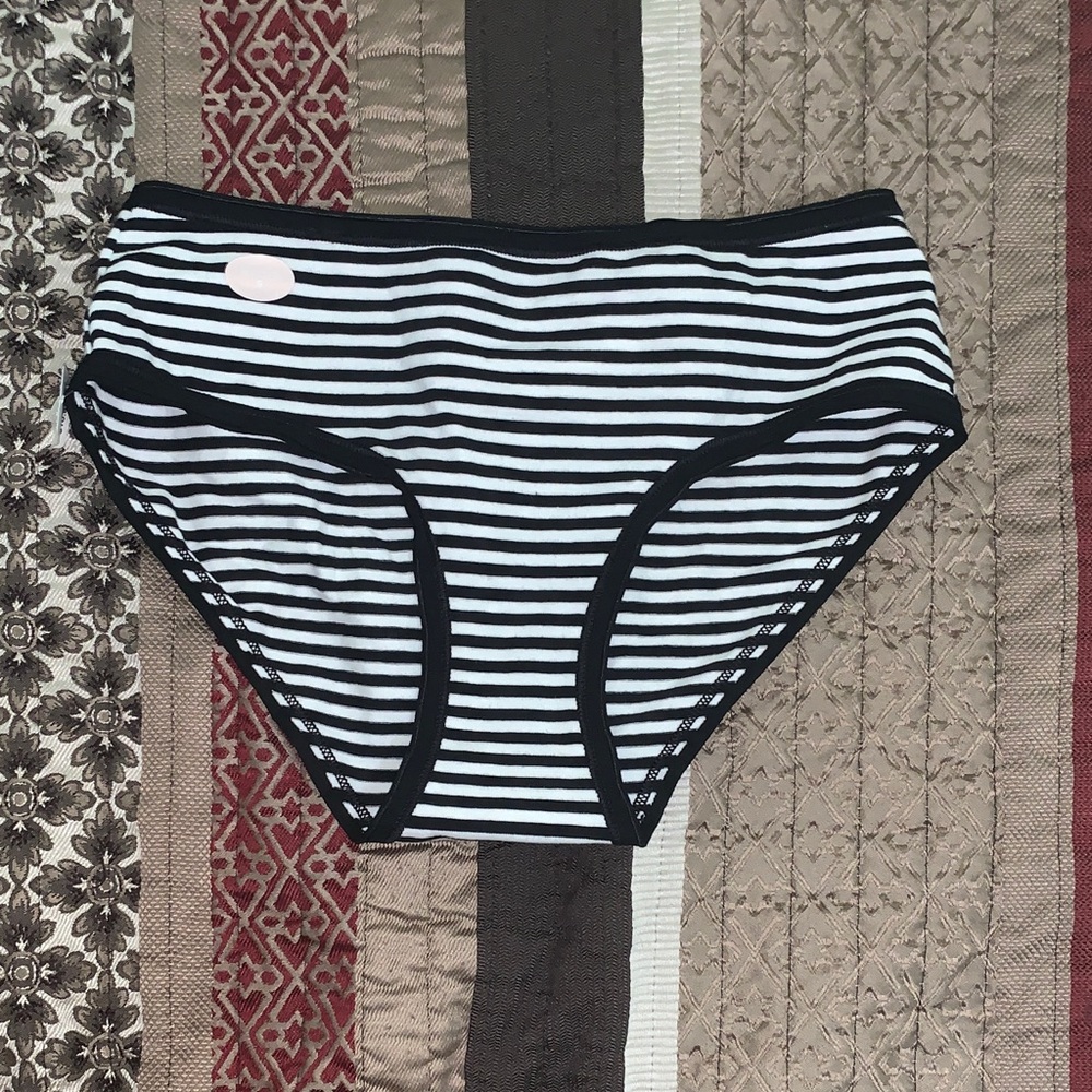 GAP Black and White Striped Women’s Bottoms
